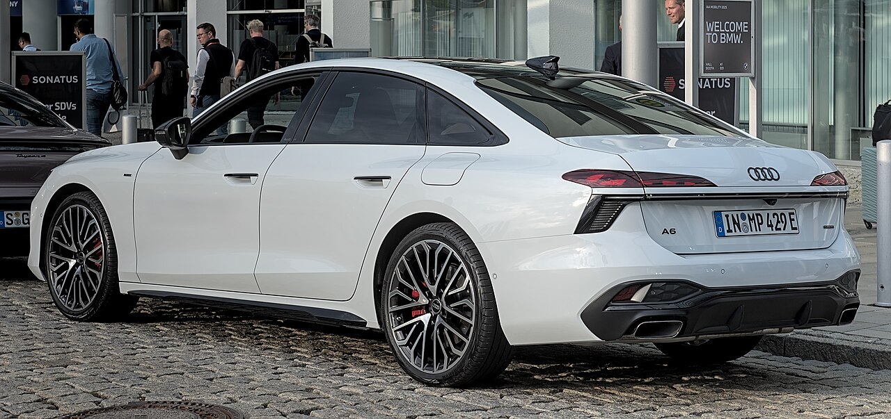 Audi A6 S Line 40 TFSI ảnh 2