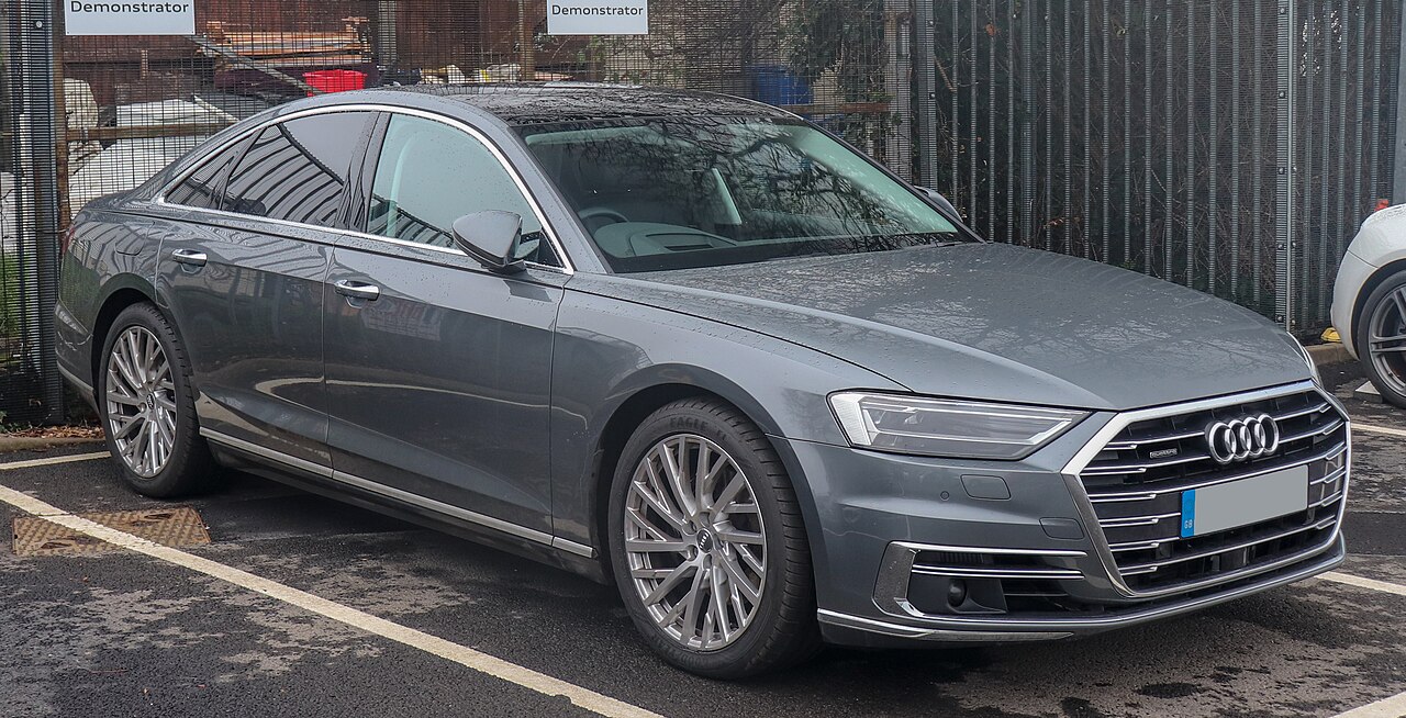 Audi A8 L 3.0 Quattro ảnh 2