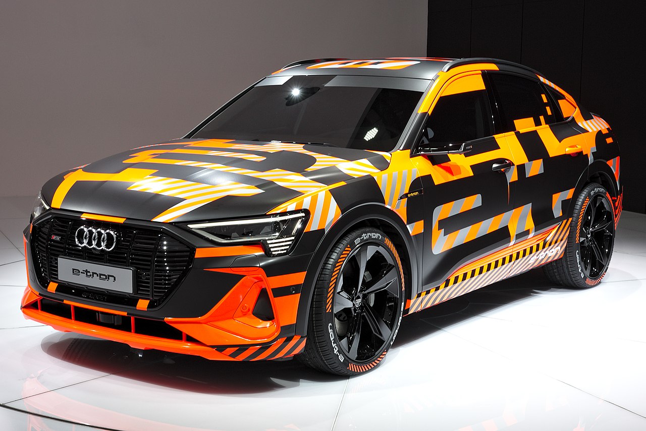 Audi E-tron 50 Quattro ảnh 2