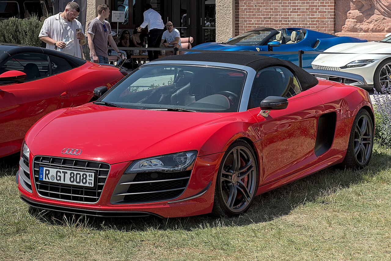 Audi R8 5.2 V10 ảnh 3