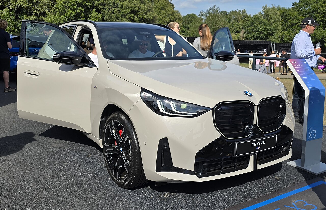 BMW X3 xDrive20i ảnh 2