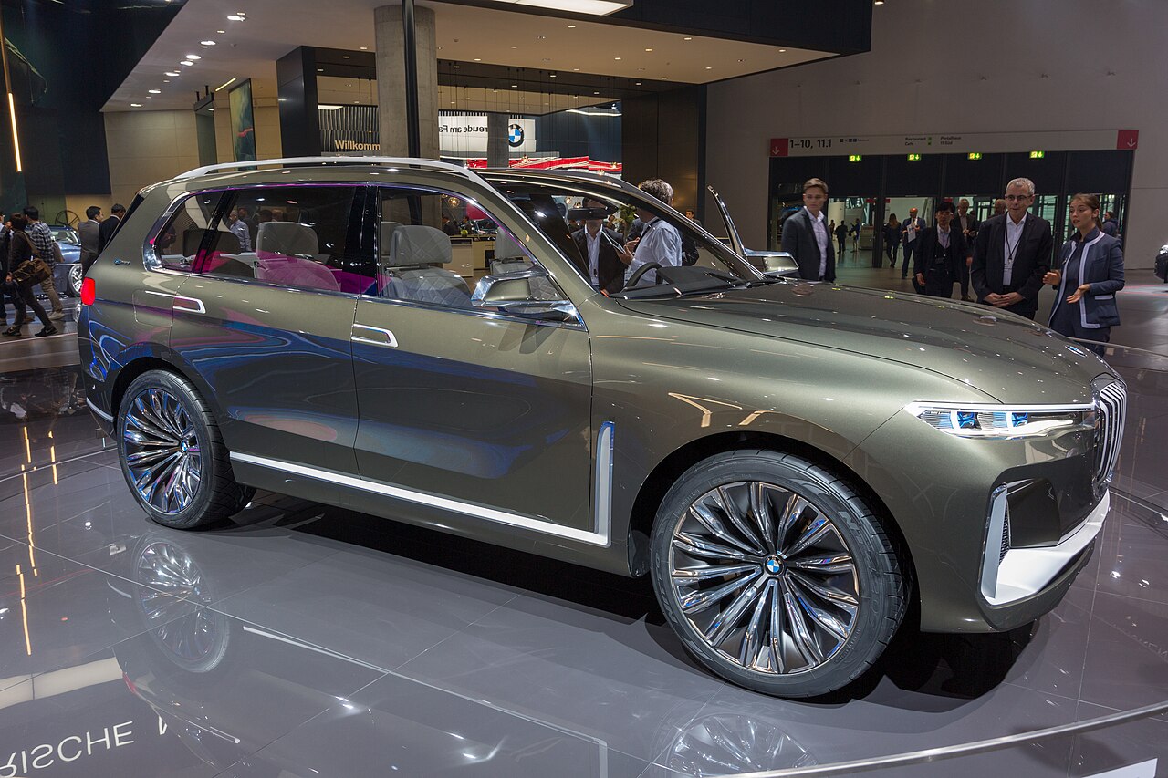BMW X7 xDrive40i ảnh 1