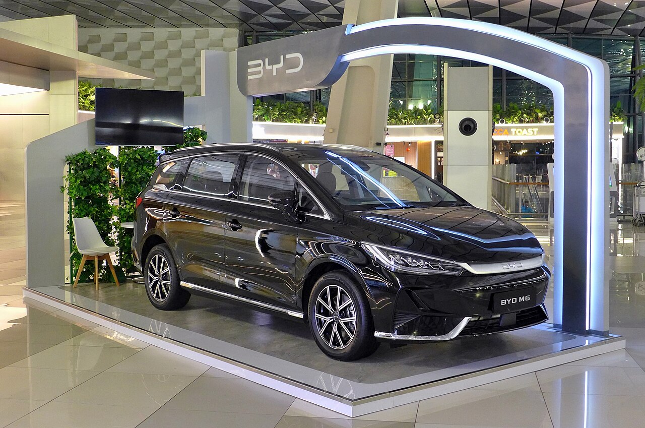 BYD M6 Standard ảnh 3