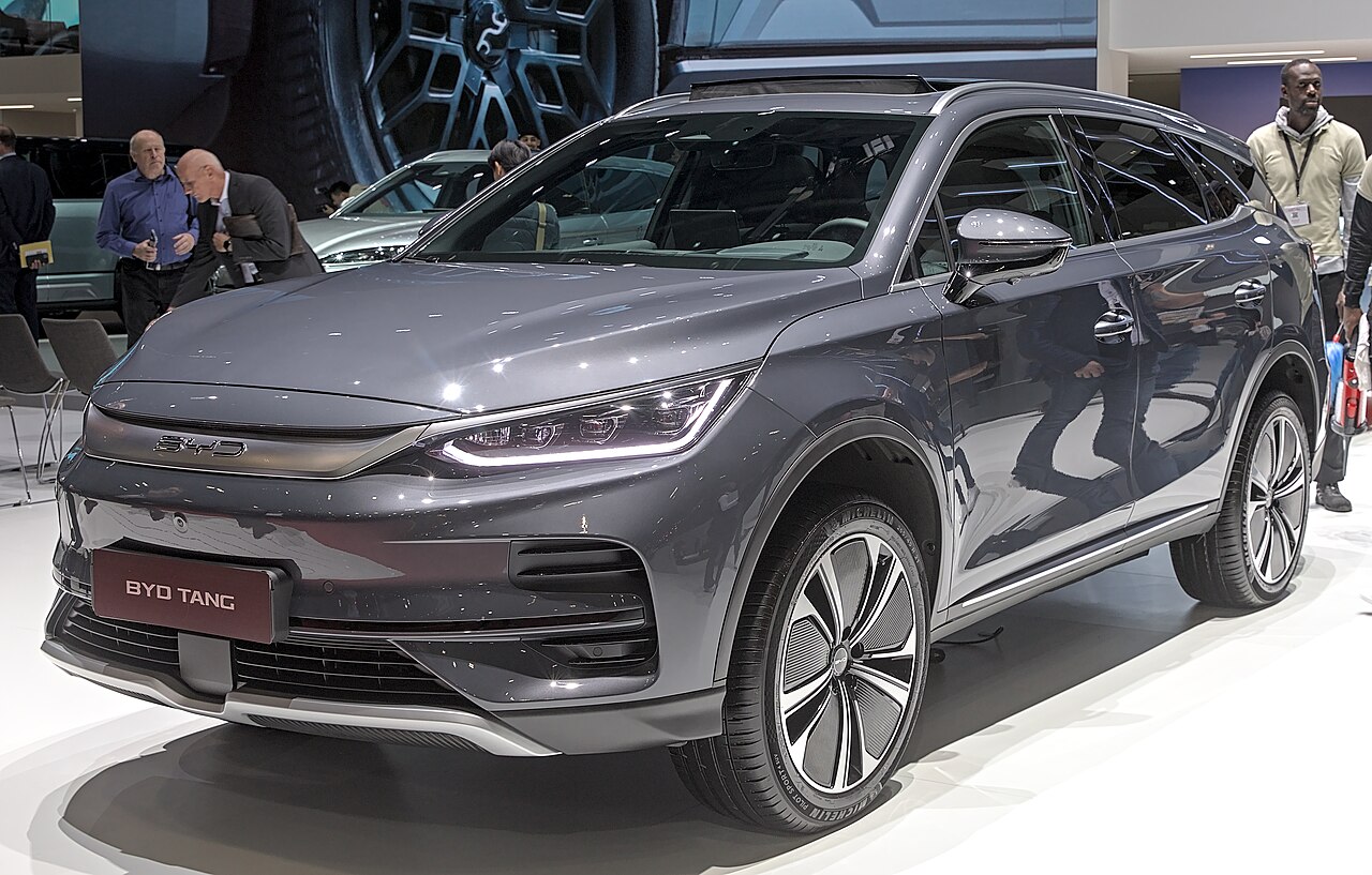 BYD Sealion 8 EV