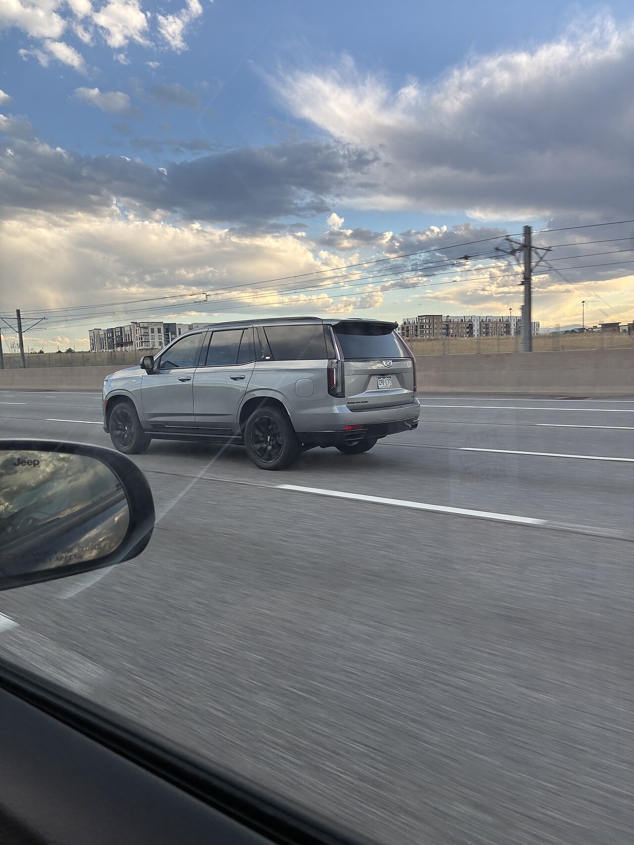 Cadillac Escalade ESV Platinum ảnh 2