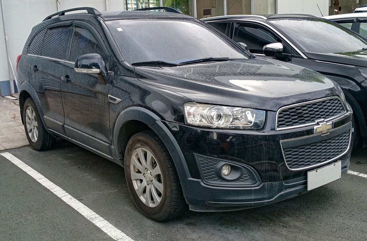 Chevrolet Captiva LT Maxx 2.4 MT ảnh 1
