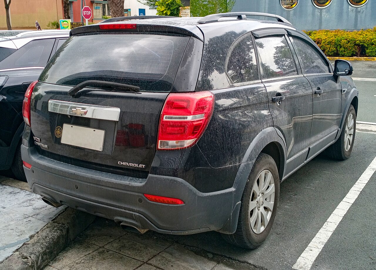 Chevrolet Captiva LT Maxx 2.4 MT ảnh 2