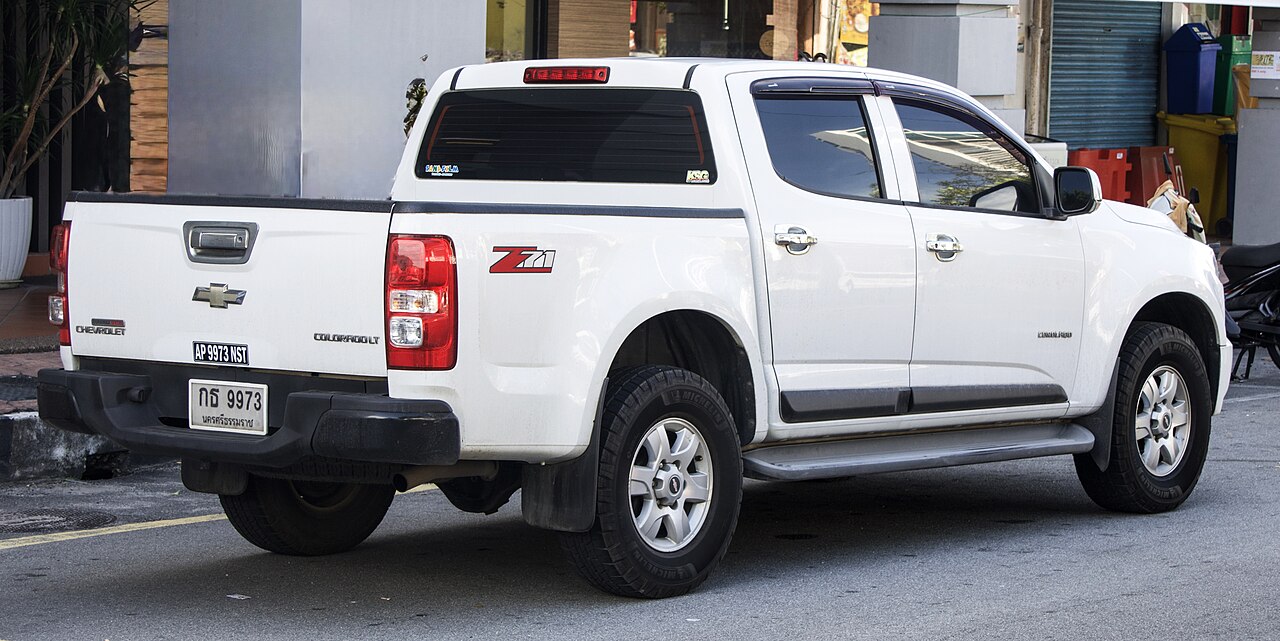 Chevrolet Colorado High Country 2.5L 4x4 AT ảnh 2