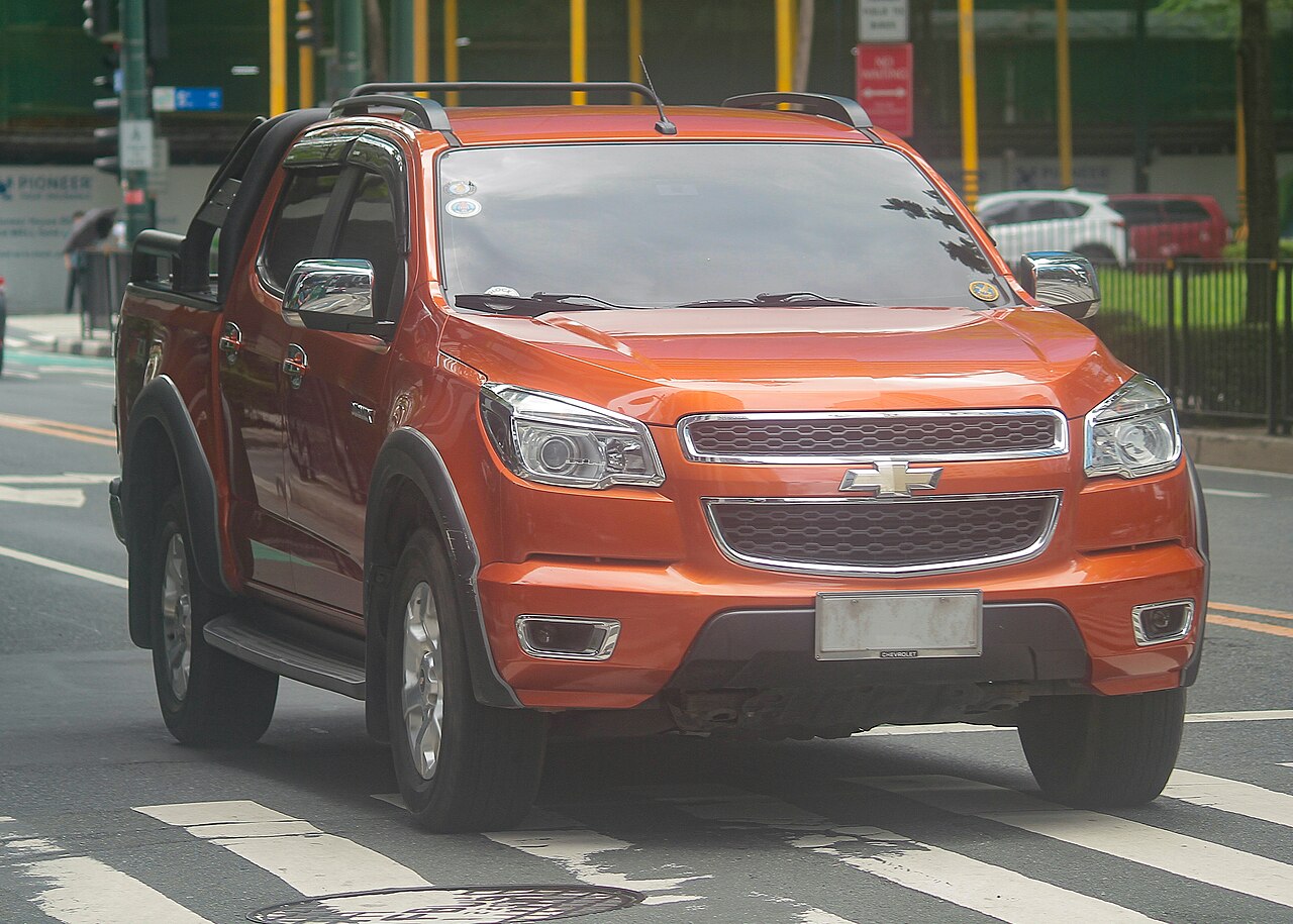 Chevrolet Colorado High Country 2.5L 4x4 AT ảnh 3
