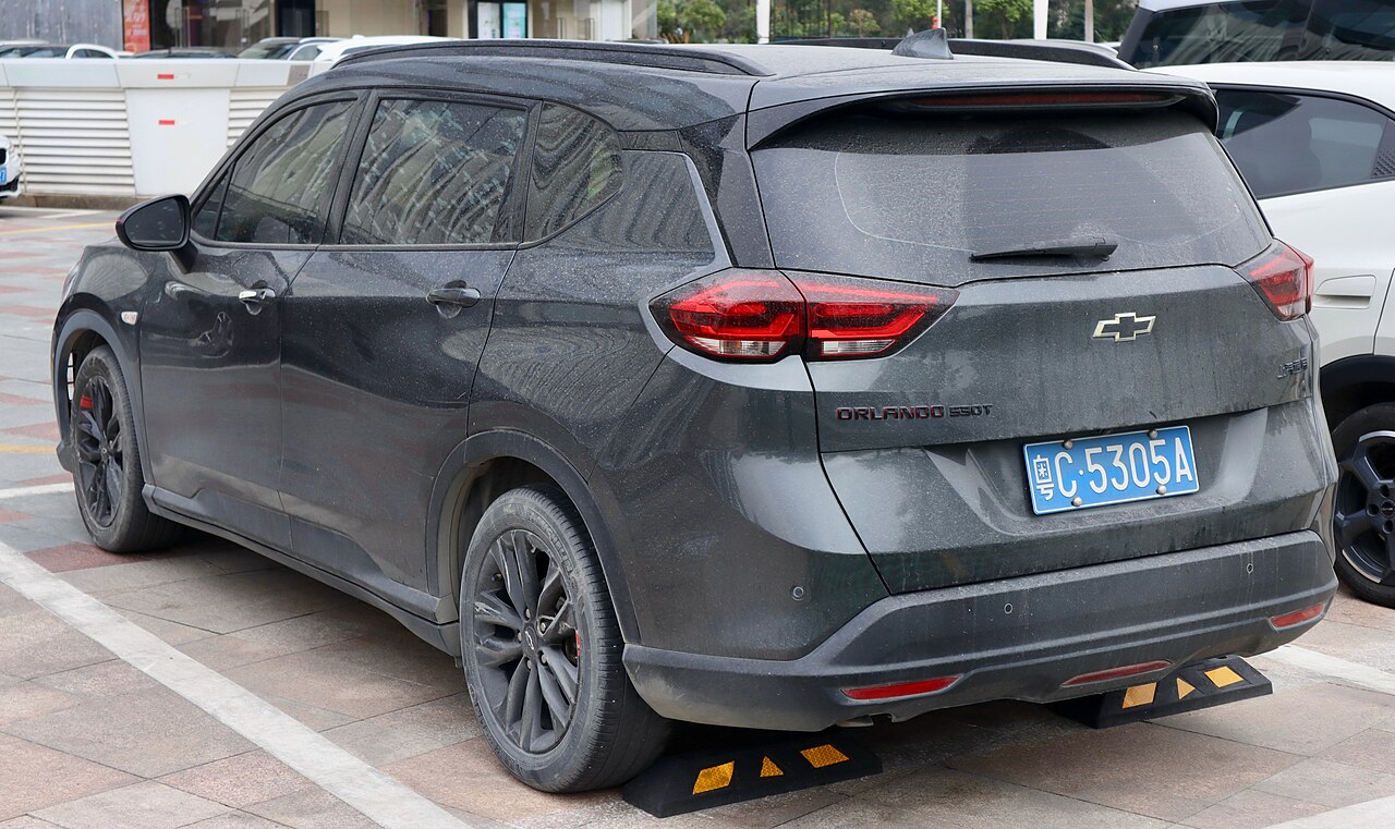 Chevrolet Orlando LT 1.8 MT ảnh 2