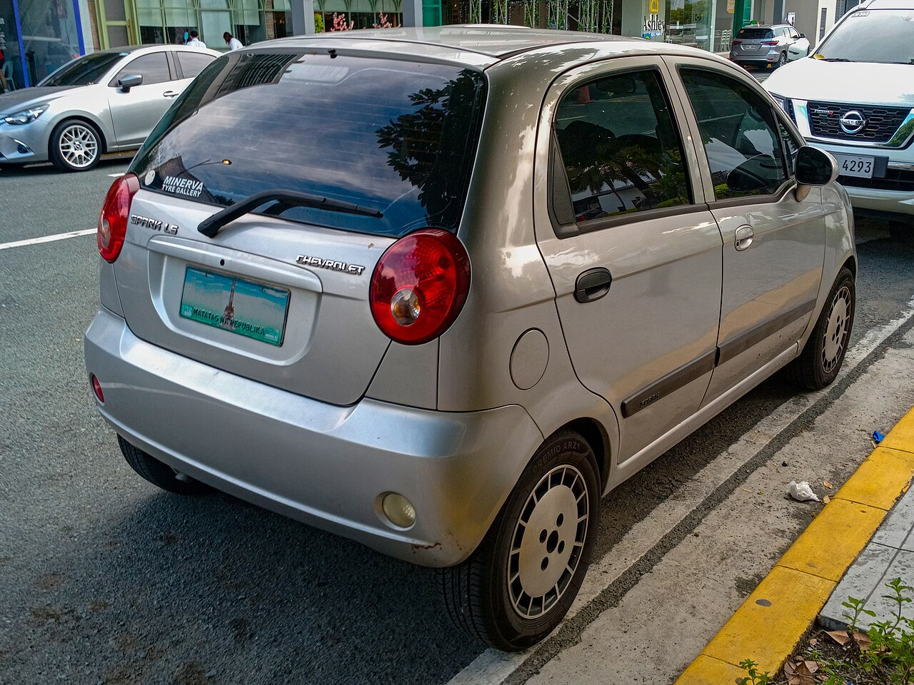 Chevrolet Spark LT 1.0 MT Super ảnh 1