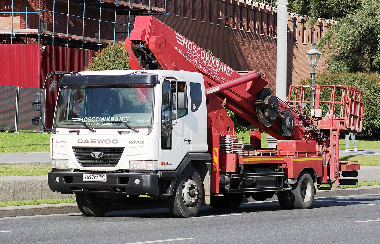 Daewoo Novus ảnh 1