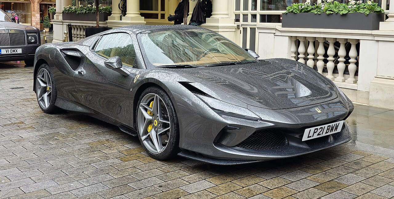 Ferrari F8 Spyder ảnh 2