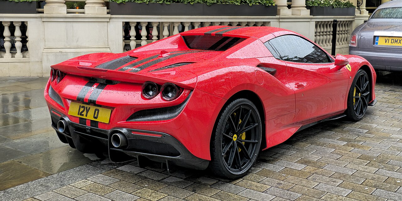 Ferrari F8 Spyder ảnh 3