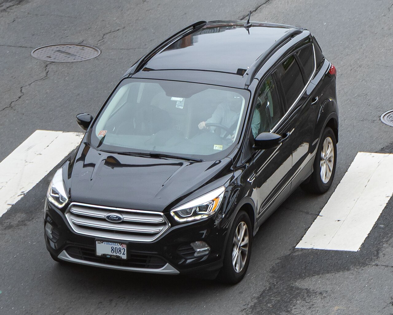 Ford Escape XLS 2.3L 4x2 AT ảnh 2