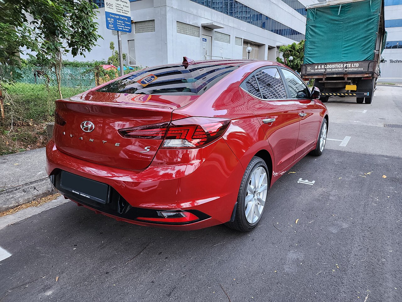 Hyundai Avante 1.6 AT