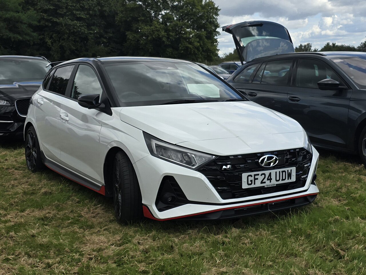 Hyundai i20 Active 1.4 AT ảnh 2