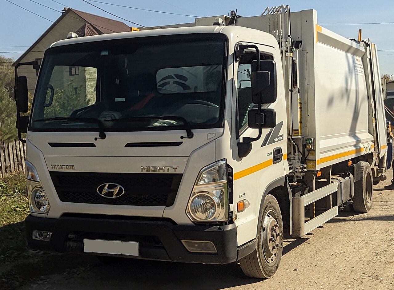 Hyundai Mighty 110XL mui phủ bạt ảnh 1