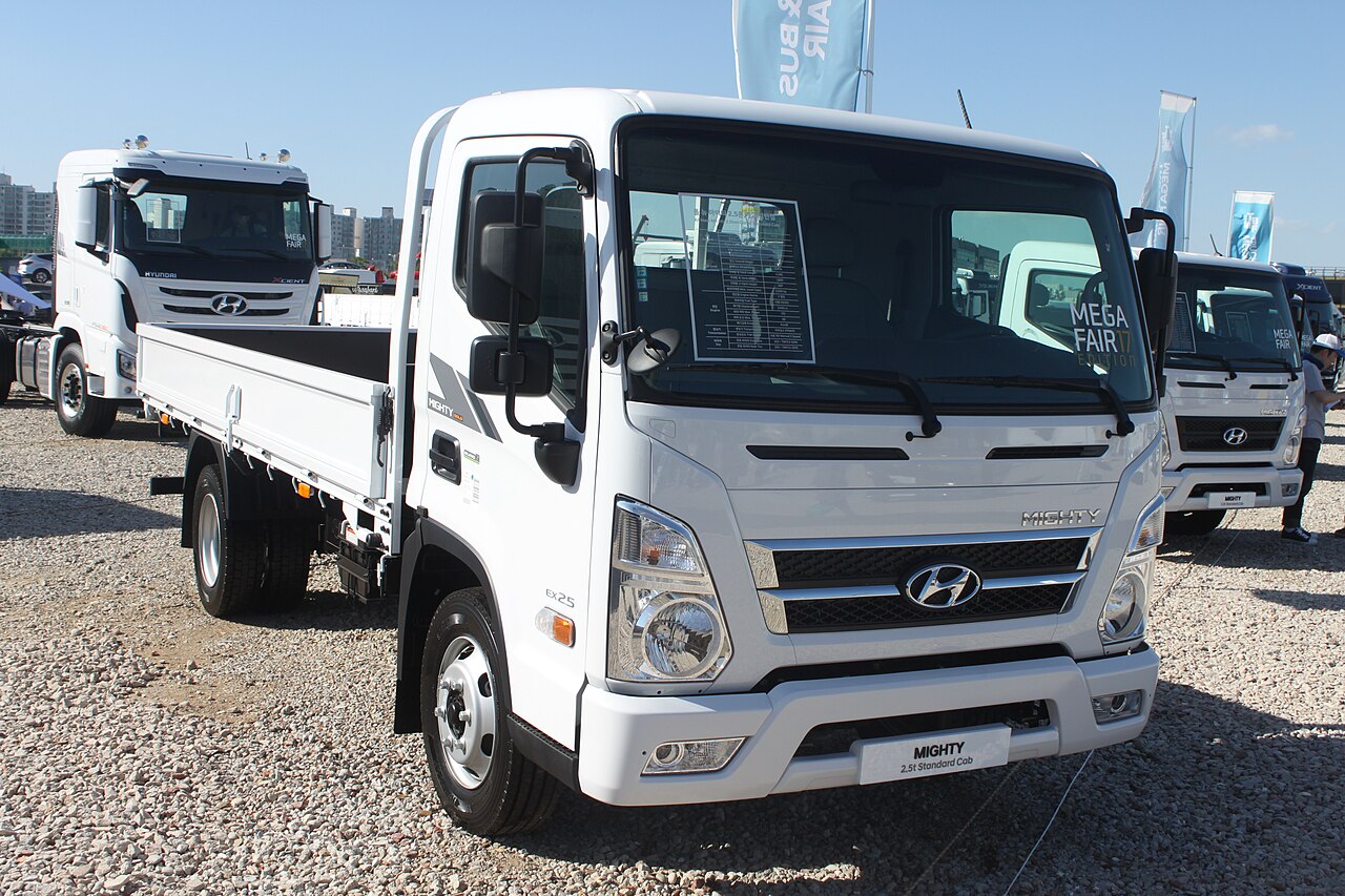 Hyundai Mighty 110XL mui phủ bạt ảnh 2