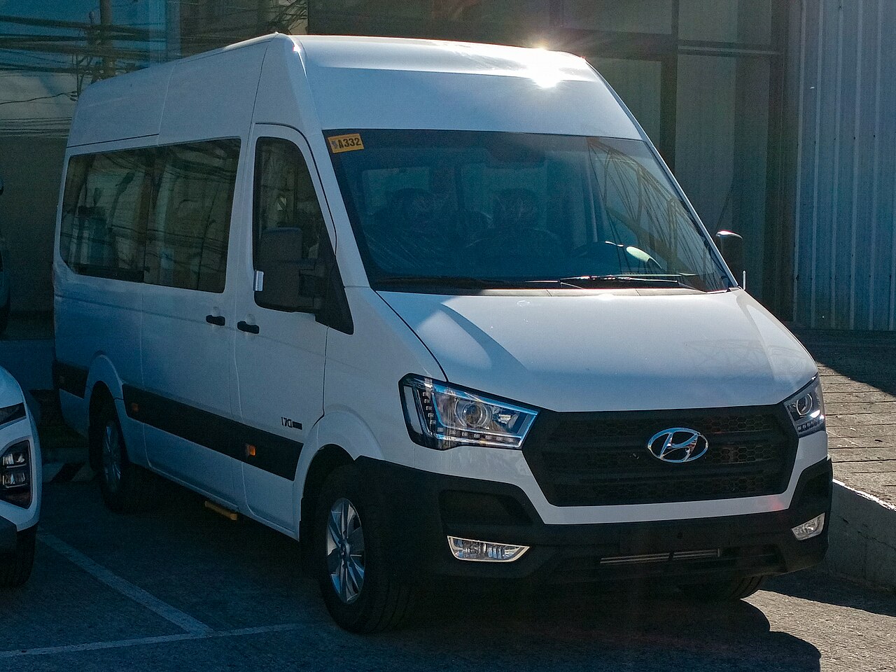 Hyundai Solati H350 2.5 MT ảnh 1