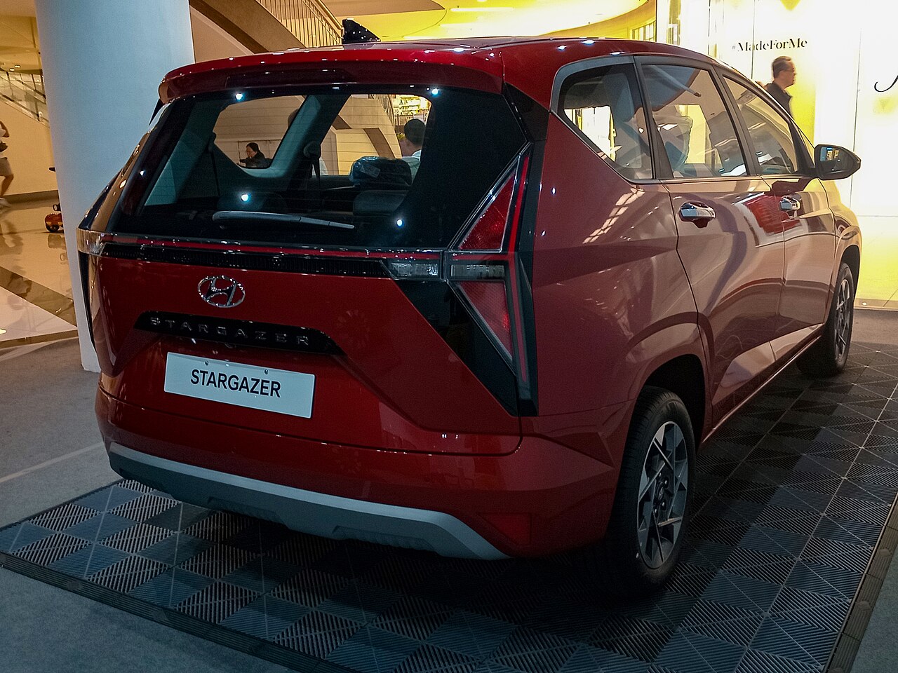Hyundai Stargazer Cao cấp 1.5 AT ảnh 2