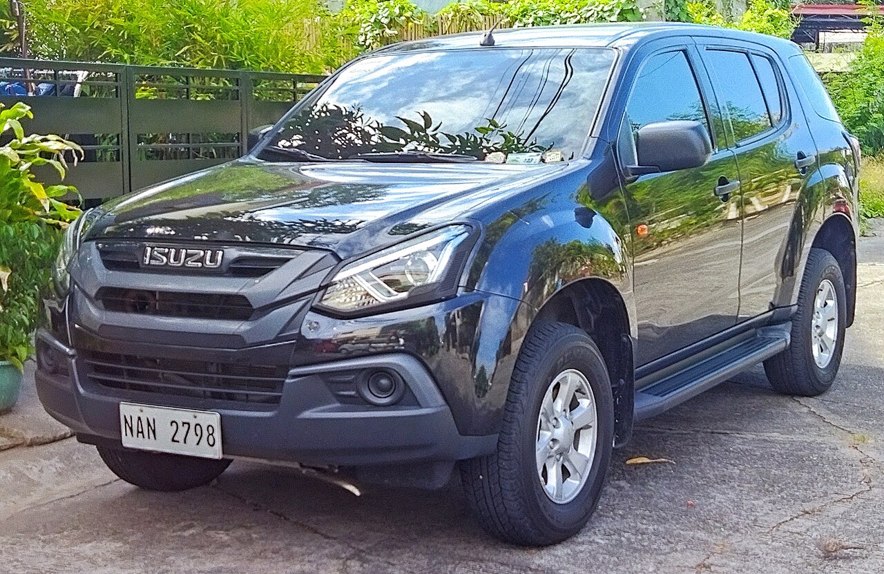Isuzu MU-X 3.0 4X2 AT ảnh 3