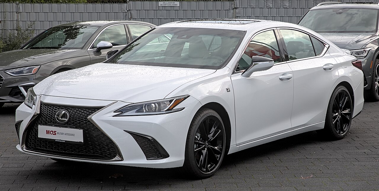 Lexus ES 250 ảnh 2