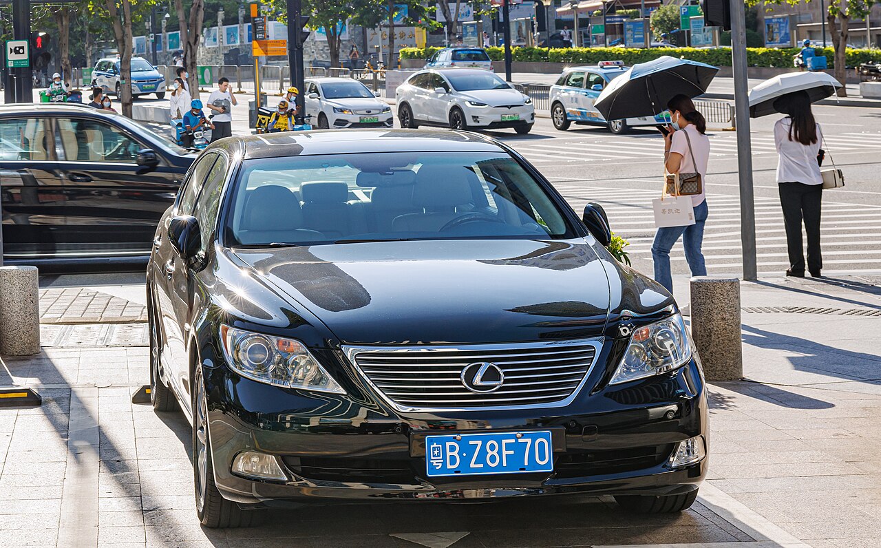 Lexus LS 460
