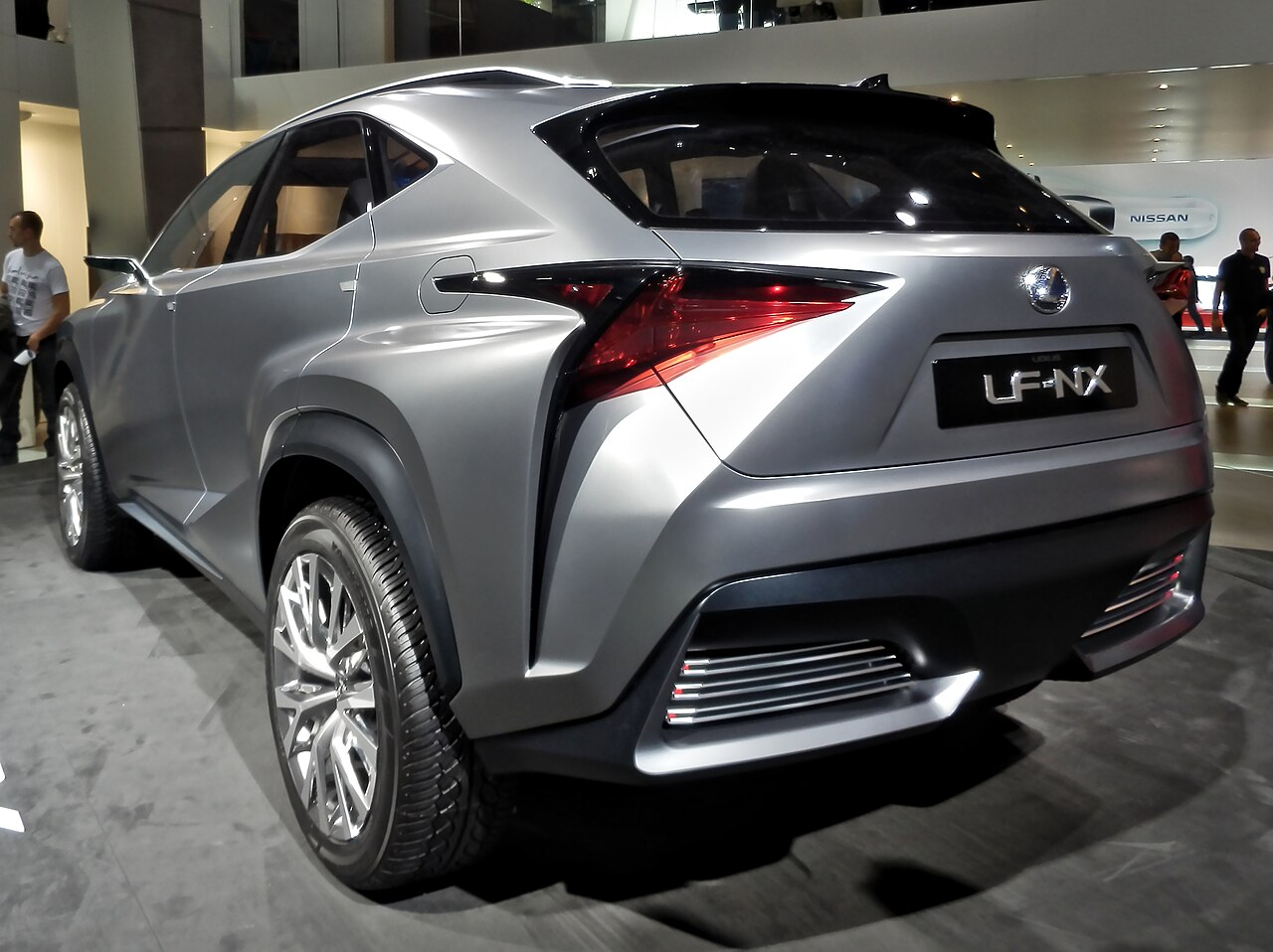 Lexus NX 200t ảnh 2