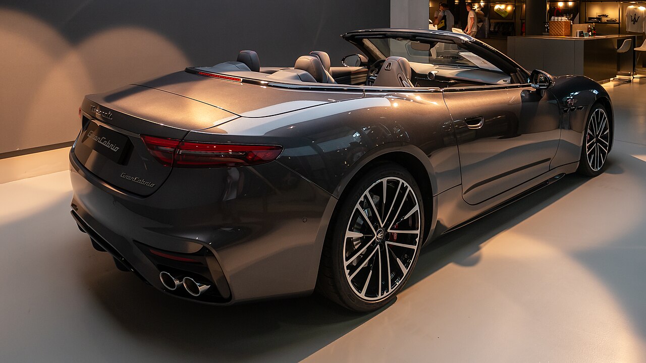 Maserati GranCabrio 4.7 V8 ảnh 3