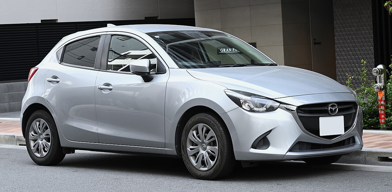 Mazda 2 1.5 AT ảnh 2