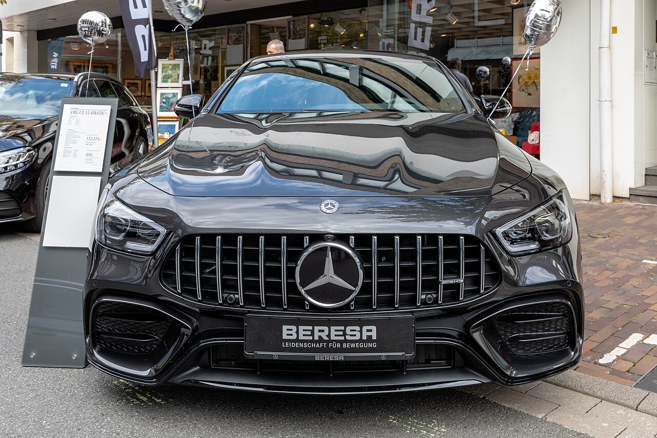 Mercedes-Benz AMG GT R ảnh 2