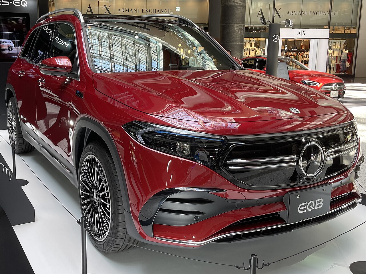 Mercedes-Benz EQB 250 ảnh 2