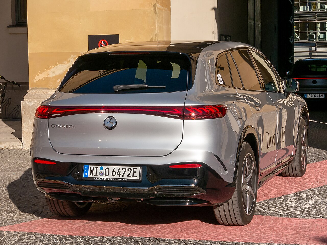 Mercedes-Benz EQS 450 Plus ảnh 2