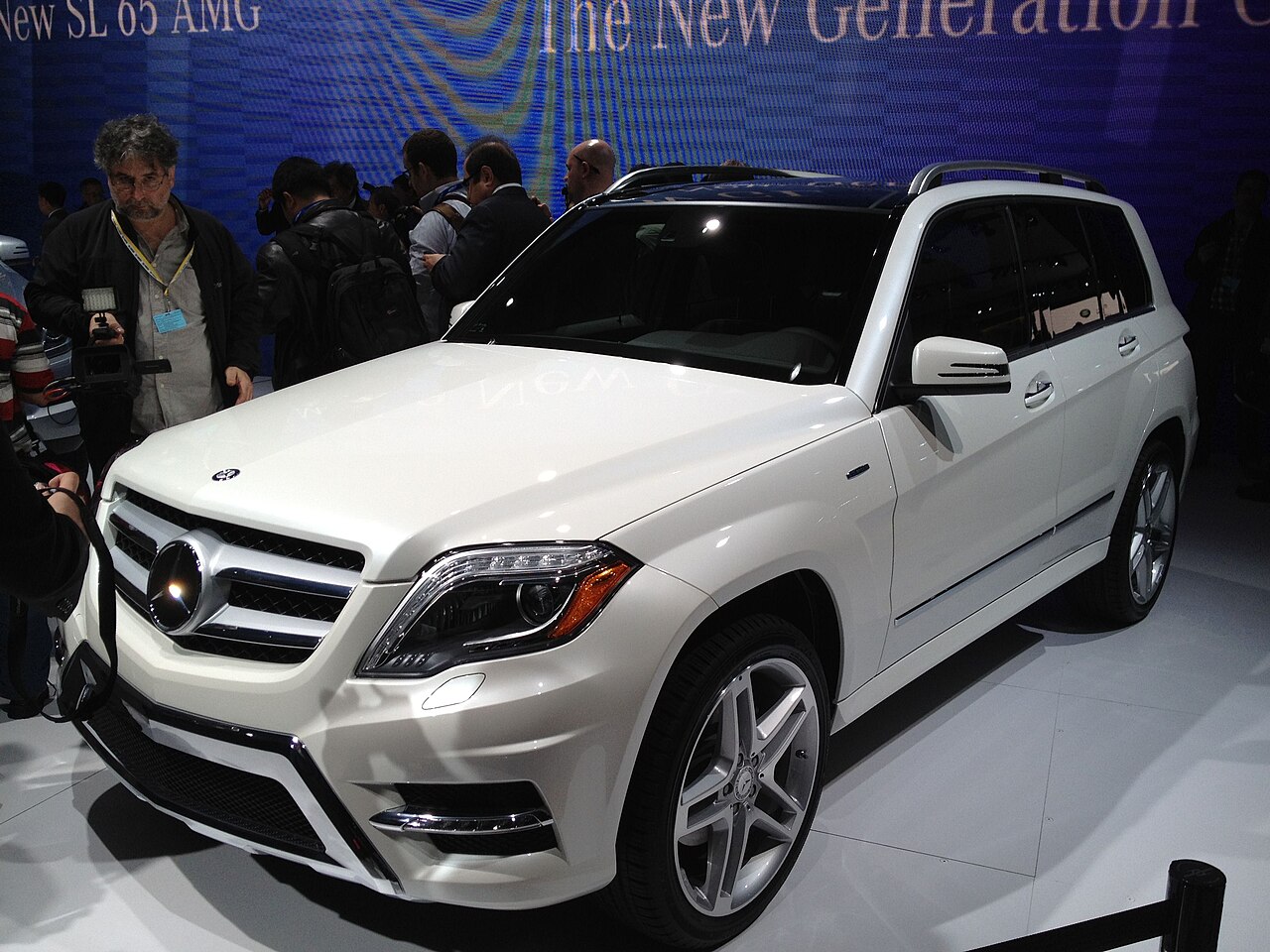Mercedes-Benz GLK Class GLK250 AMG 4Matic ảnh 2