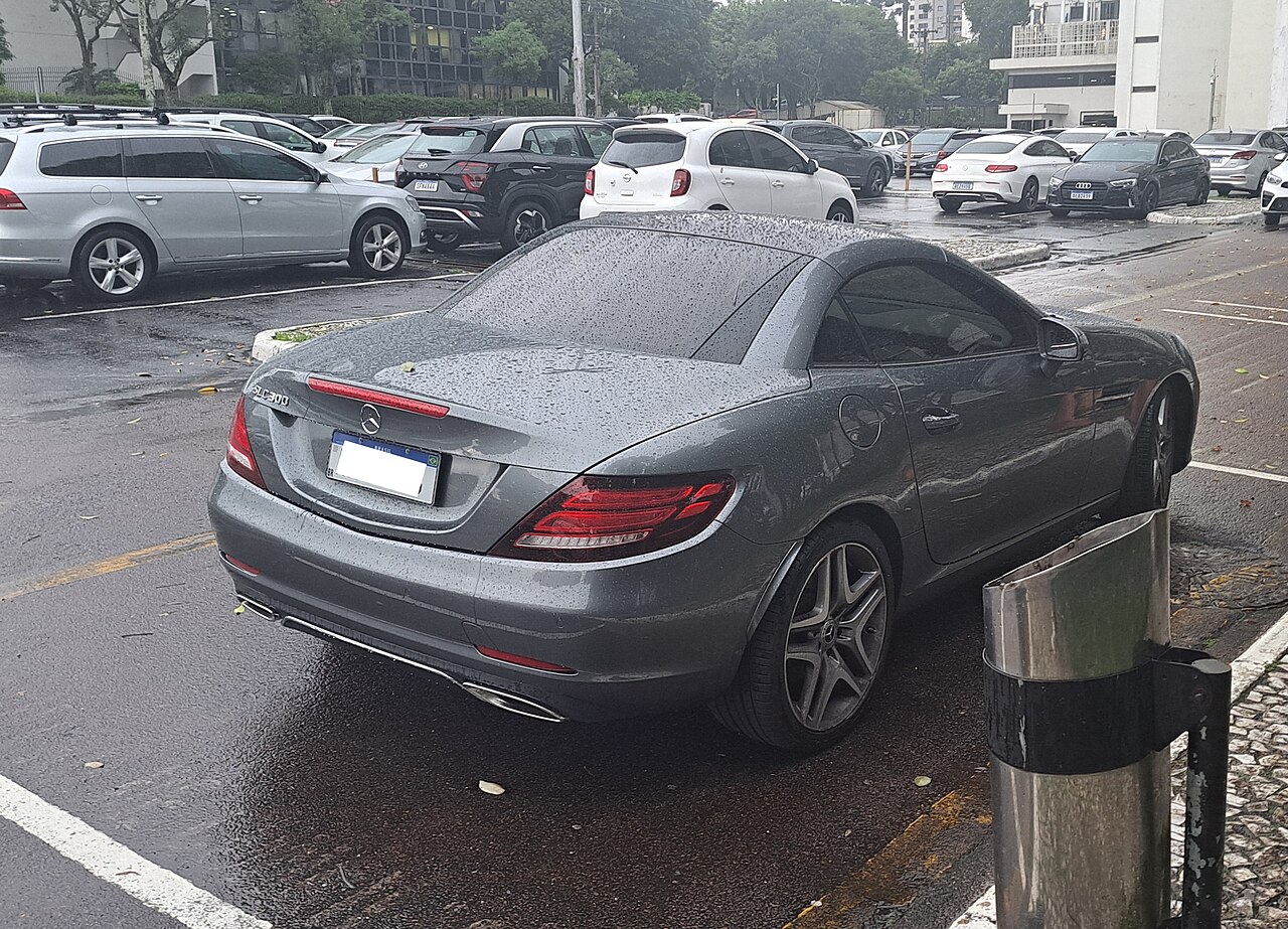 Mercedes-Benz SLC 43 AMG ảnh 2
