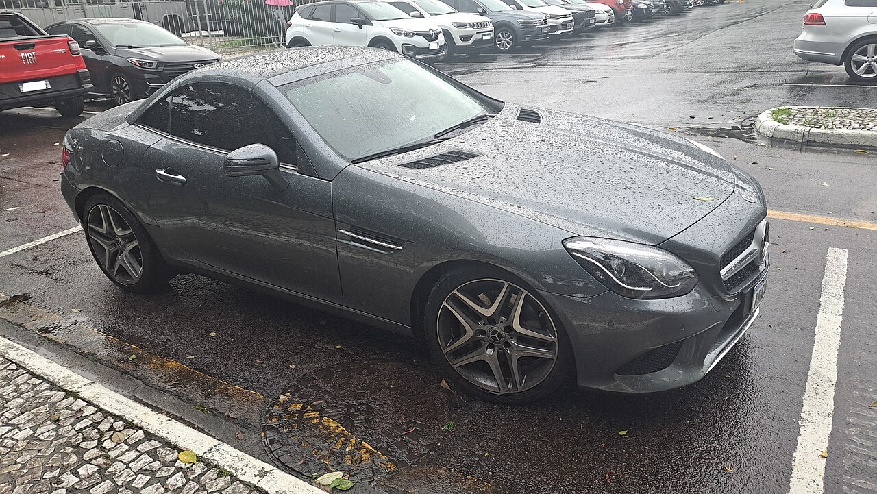 Mercedes-Benz SLC 43 AMG ảnh 3