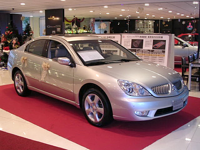Mitsubishi Grunder 2.4 AT ảnh 2