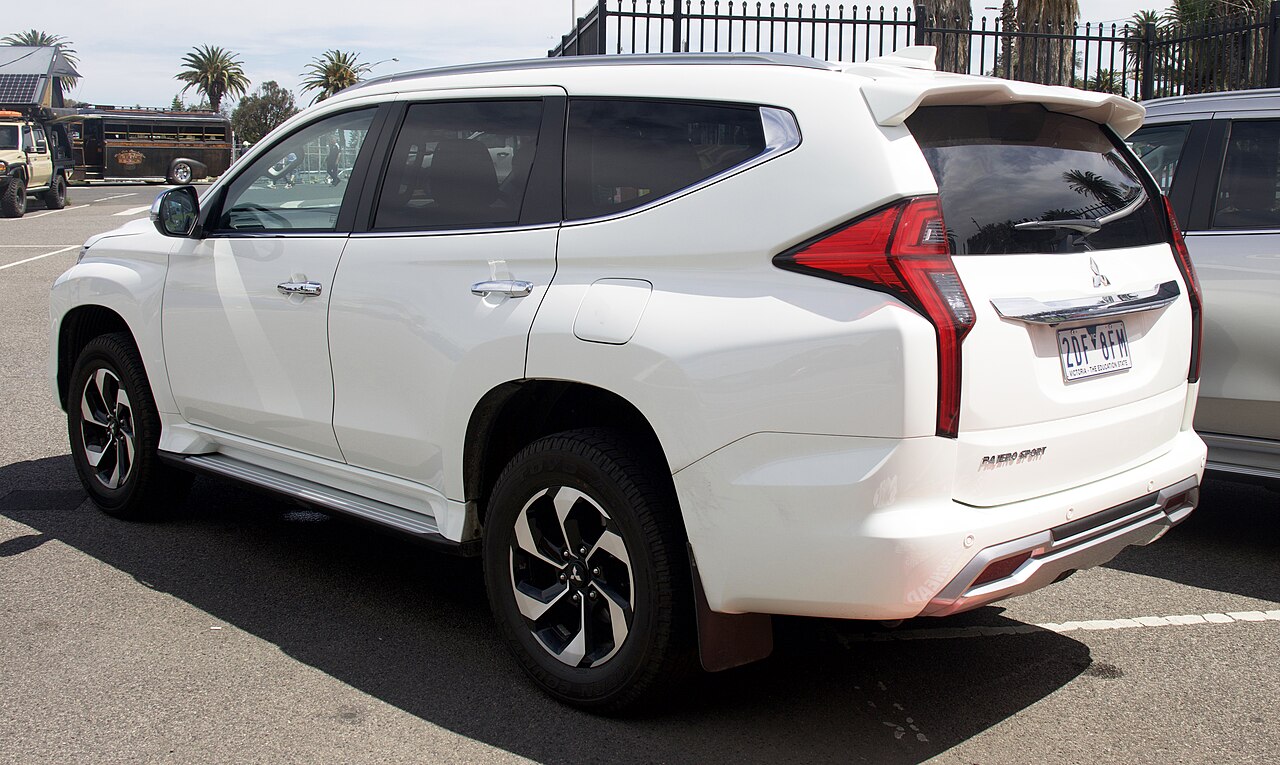 Mitsubishi Pajero Sport 2.4D 4x2 AT