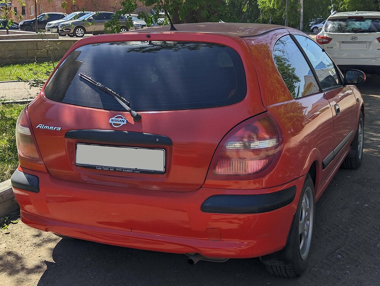 Nissan Almera 1.0 MT ảnh 2