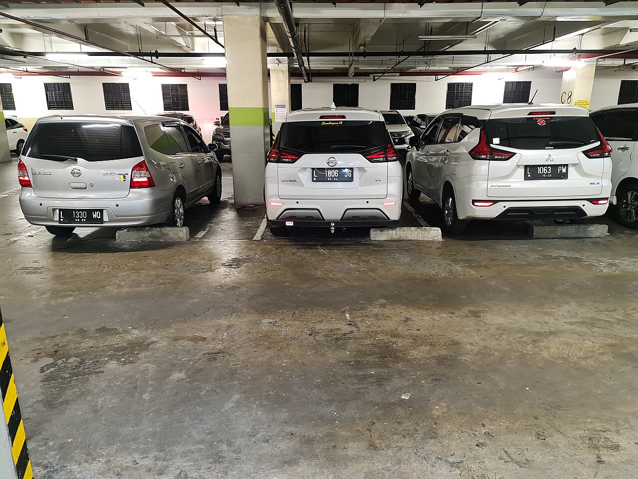 Nissan Grand livina 1.8 AT