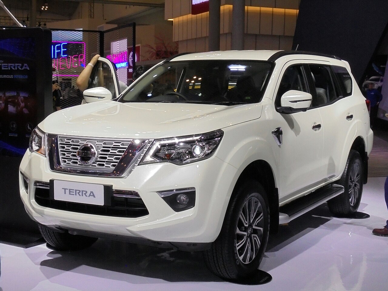 Nissan Terra E 2.5 AT 2WD ảnh 3