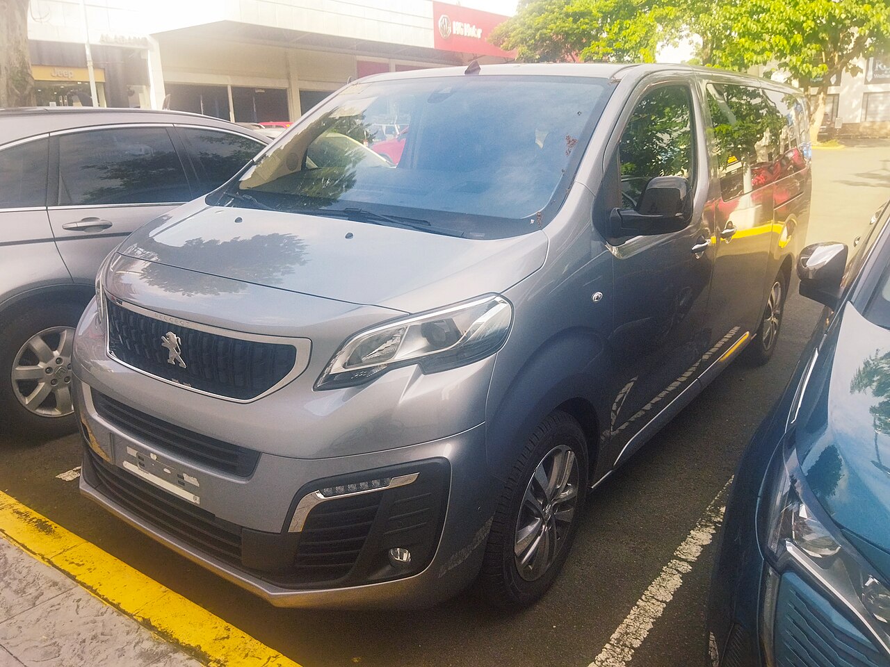 Peugeot Traveller Luxury