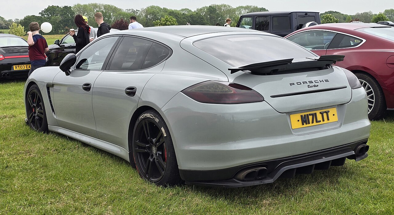 Porsche Panamera 4 Executive ảnh 3