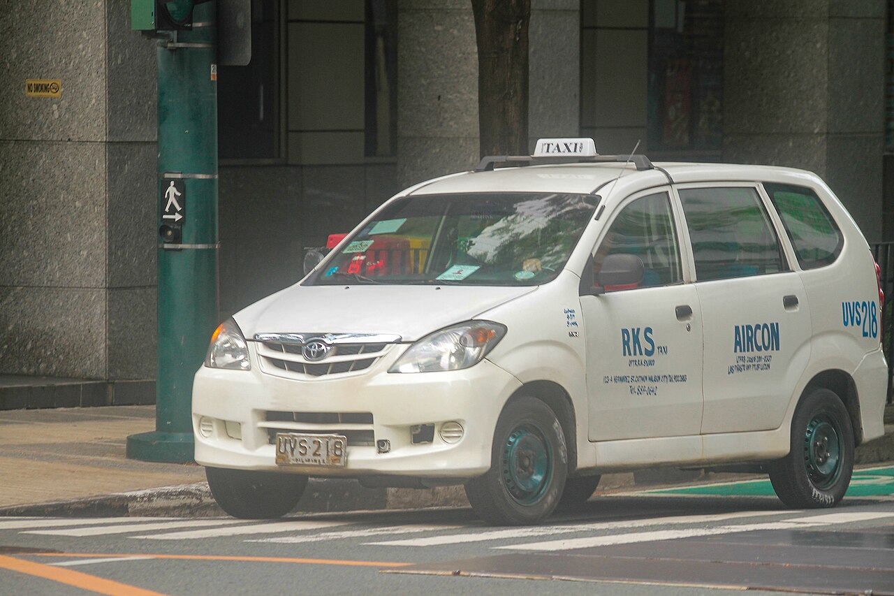 Toyota Avanza 1.3 MT