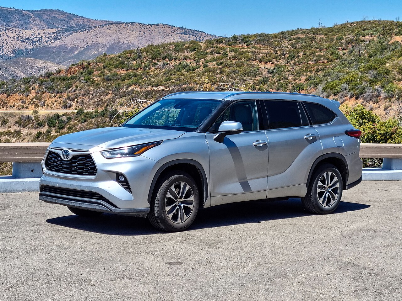Toyota Highlander SE 2.7 ảnh 1