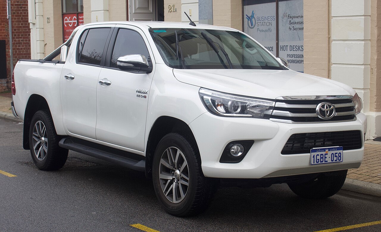 Toyota Hilux 2.4E 4x2 AT ảnh 1