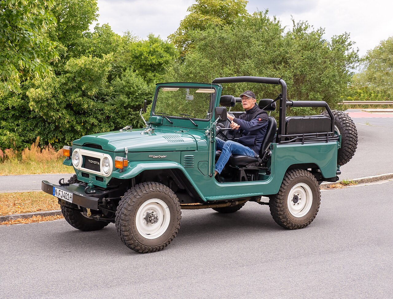 Toyota Land Cruiser 4.6 V8 ảnh 2