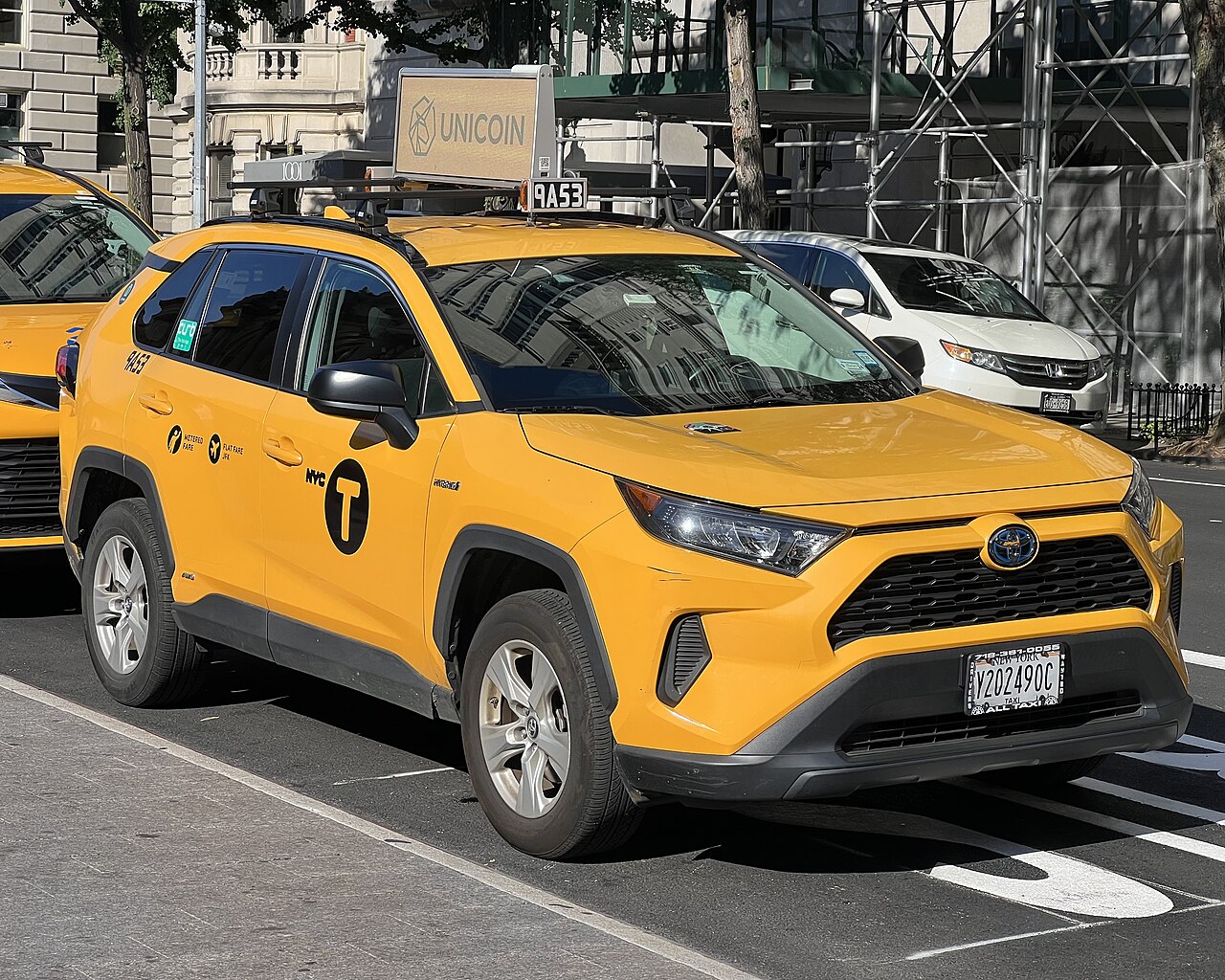 Toyota RAV4 XLE 2.5 AWD ảnh 1