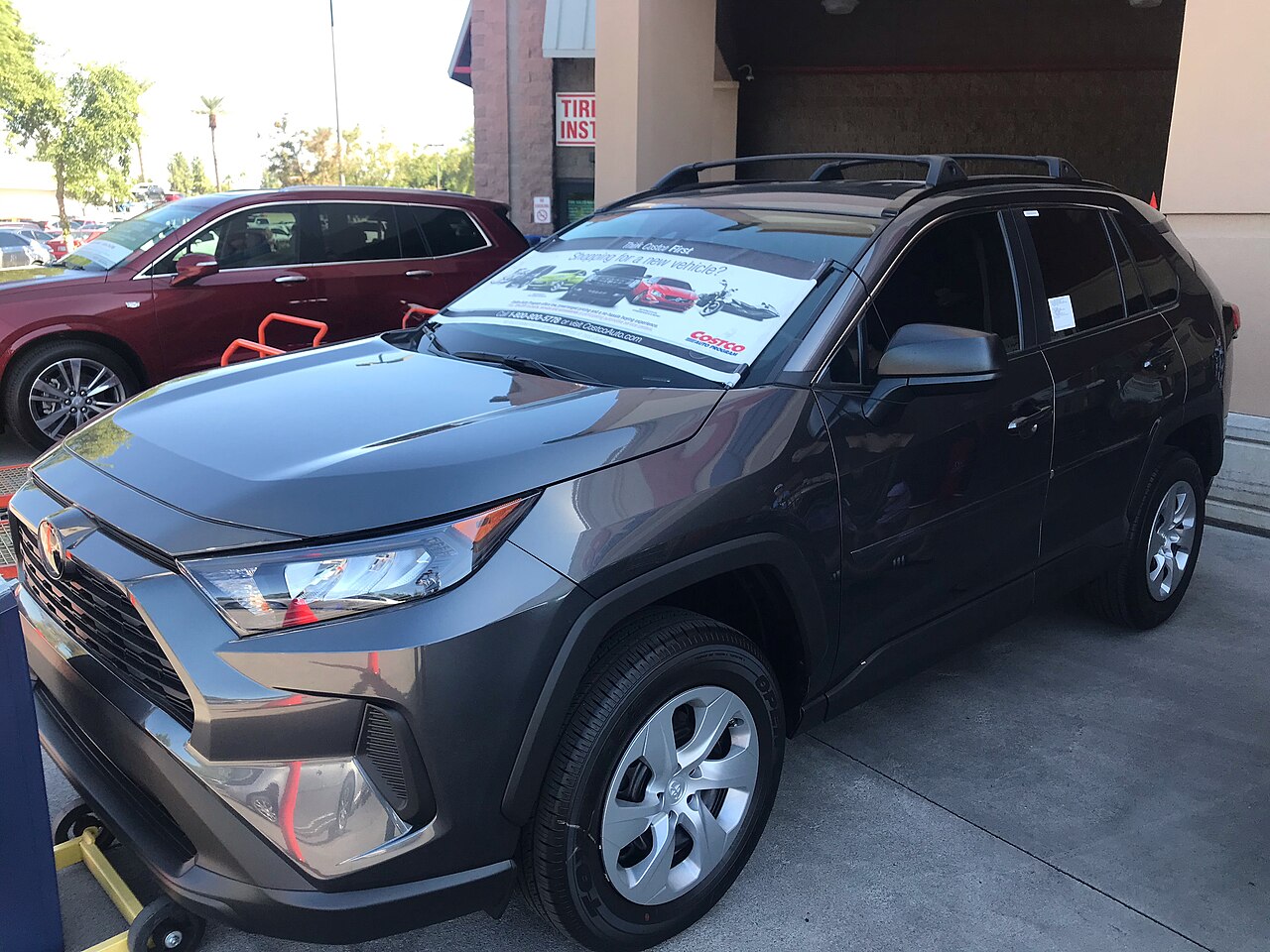 Toyota RAV4 XLE 2.5 AWD ảnh 3